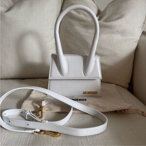 Jacquemus moyen chiquito bag